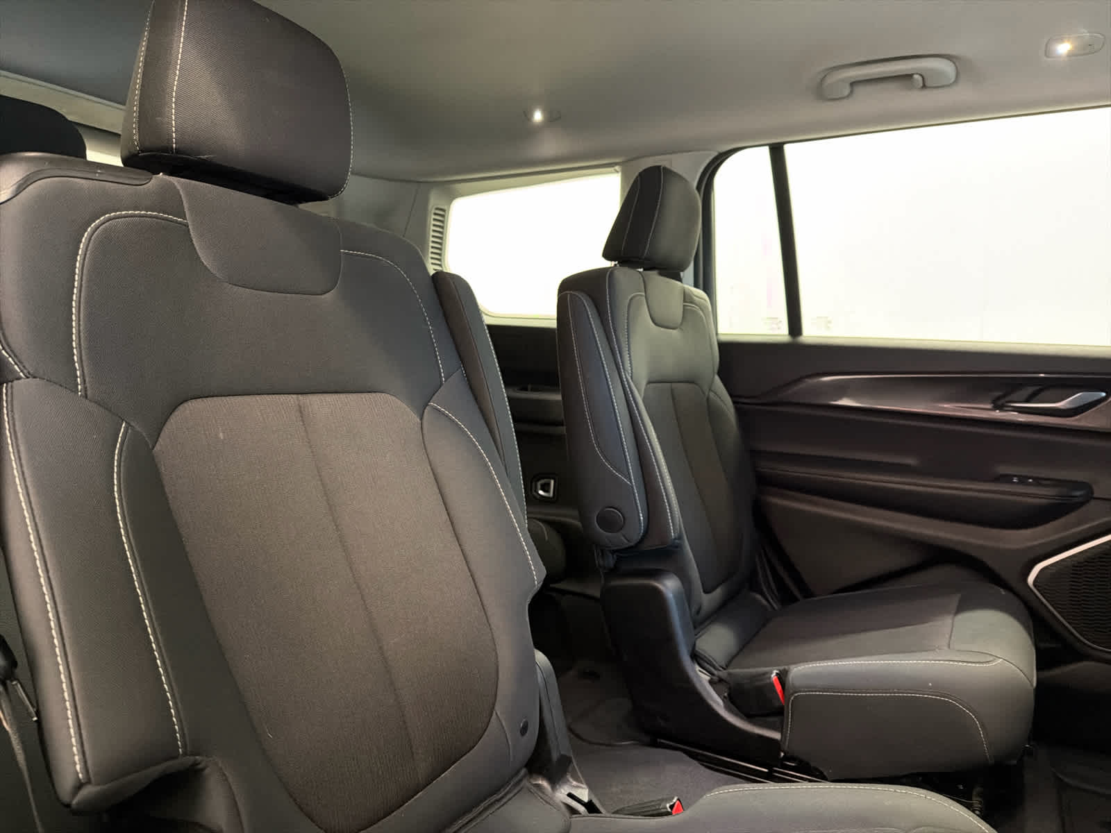 2022 Jeep Grand Cherokee L Laredo