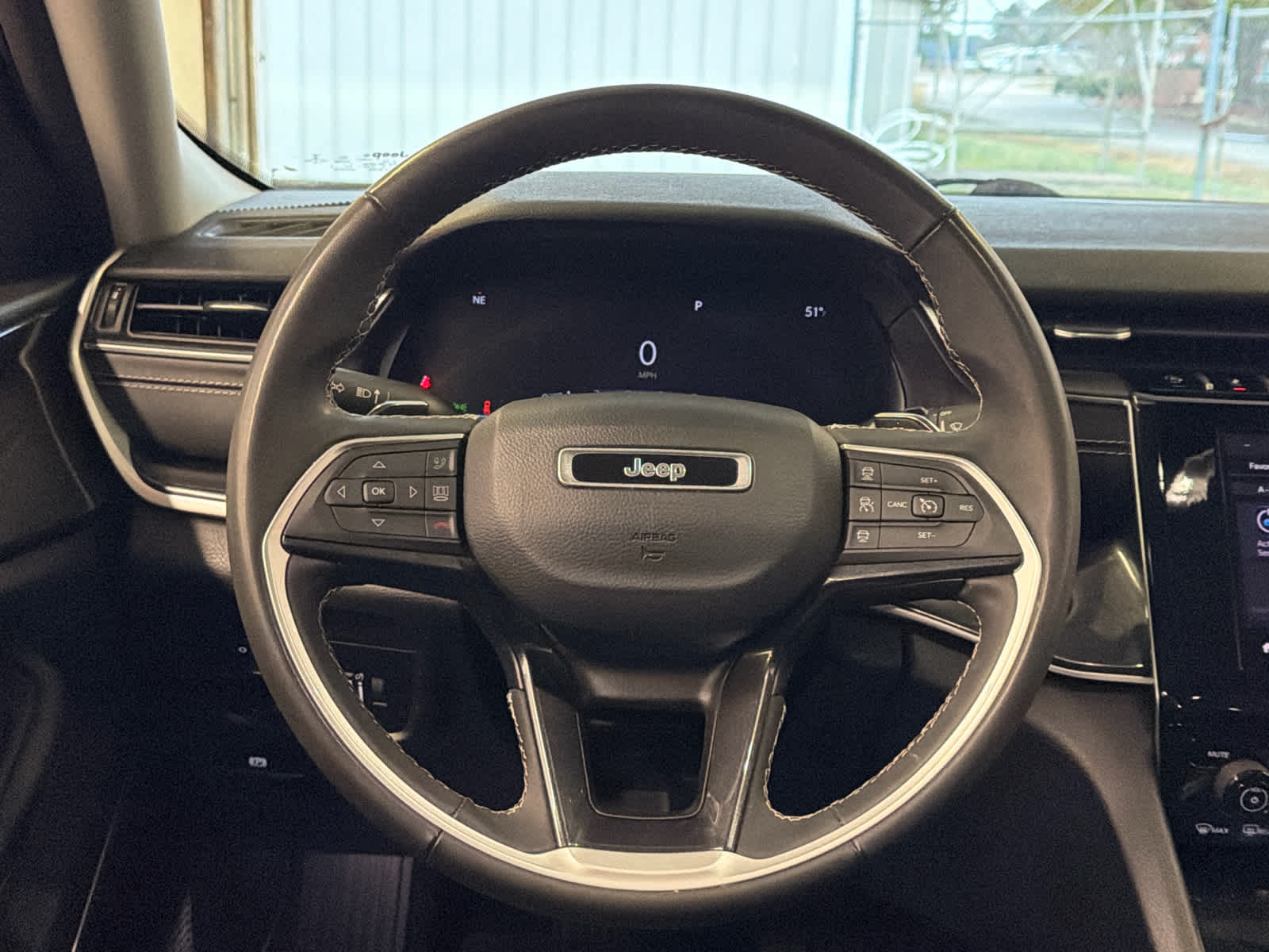 2022 Jeep Grand Cherokee L Laredo