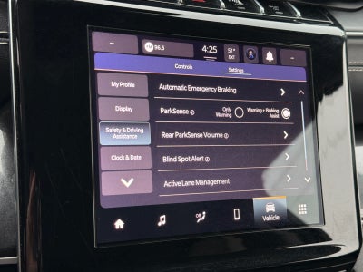 2022 Jeep Grand Cherokee L Laredo