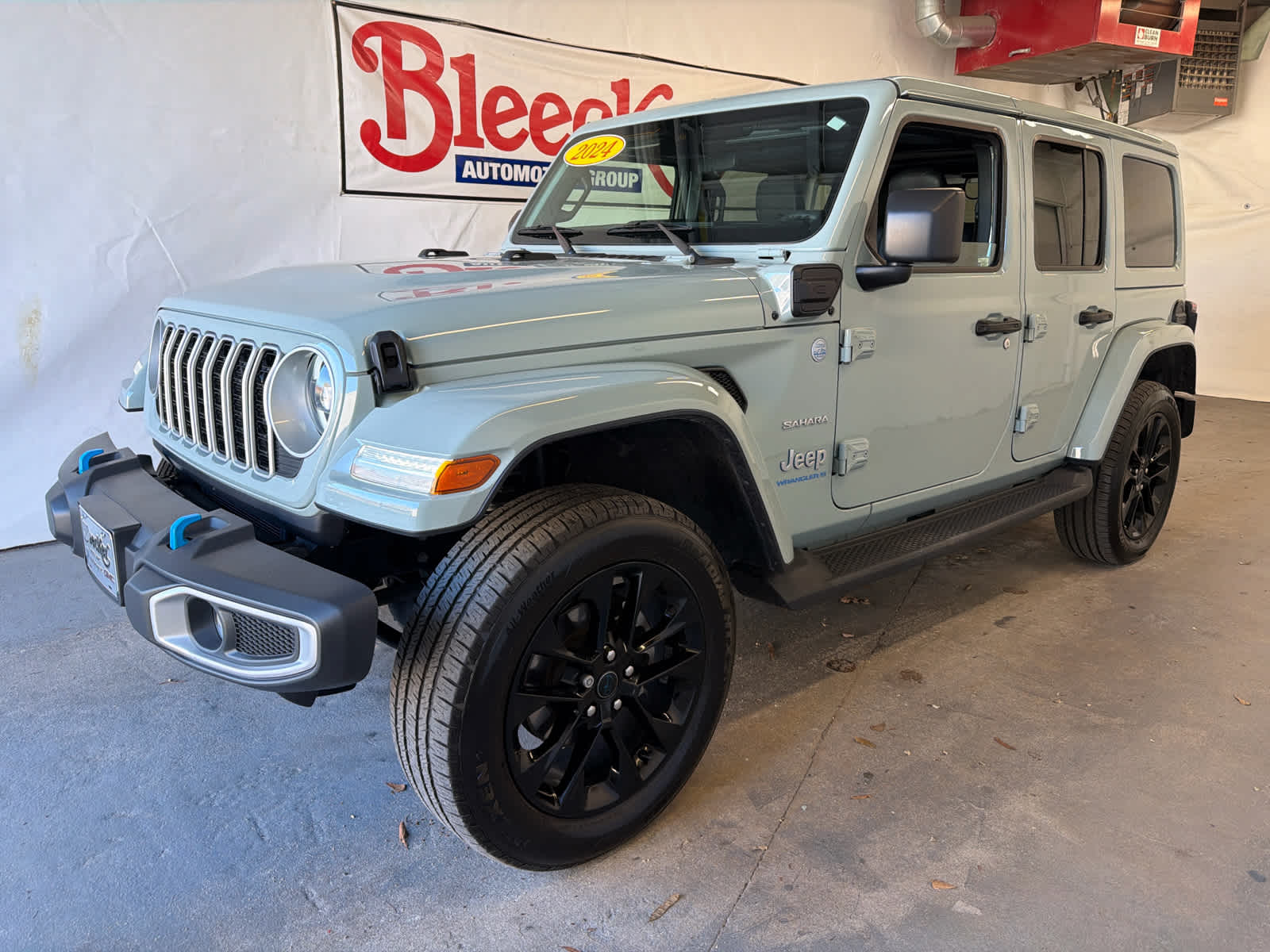 2024 Jeep Wrangler 4xe Sahara