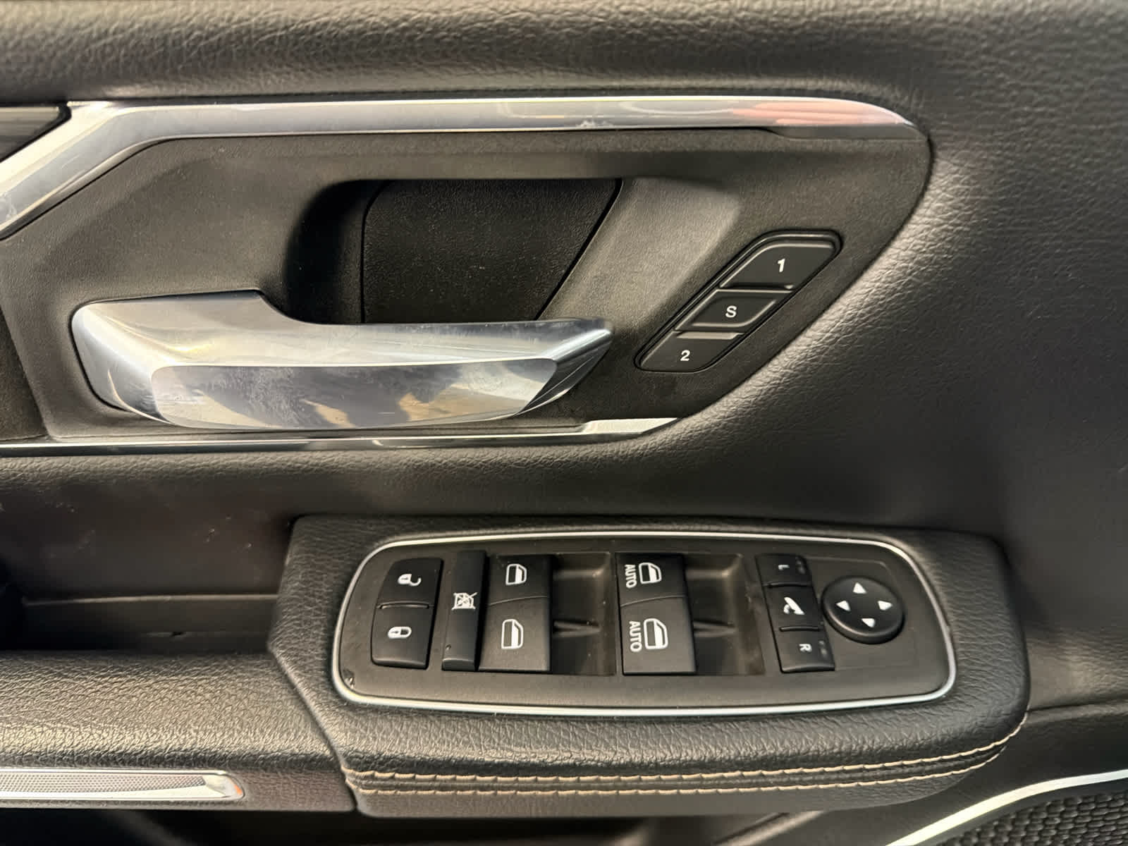 2024 RAM 1500 Laramie