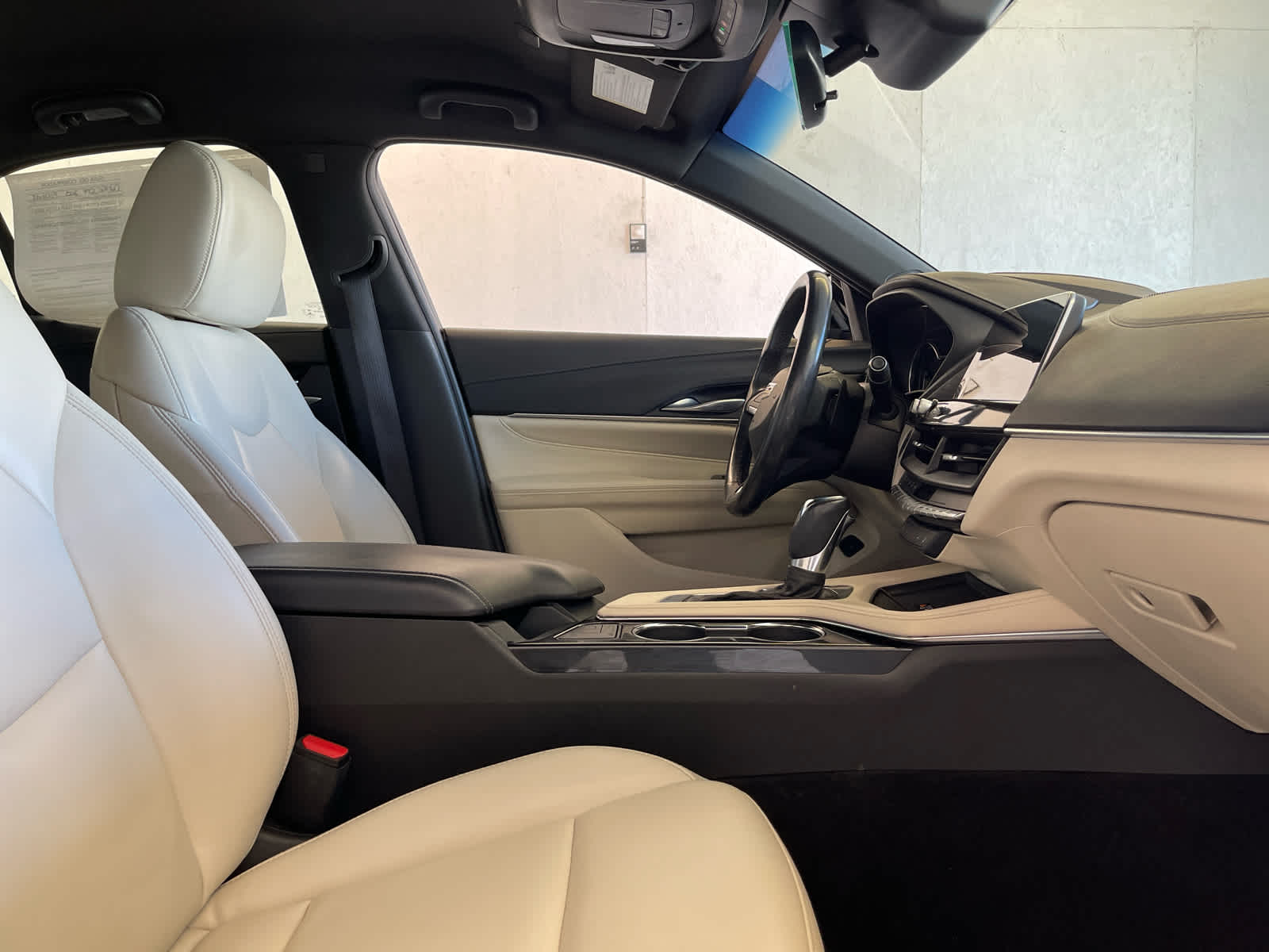 2023 Cadillac CT4 Luxury