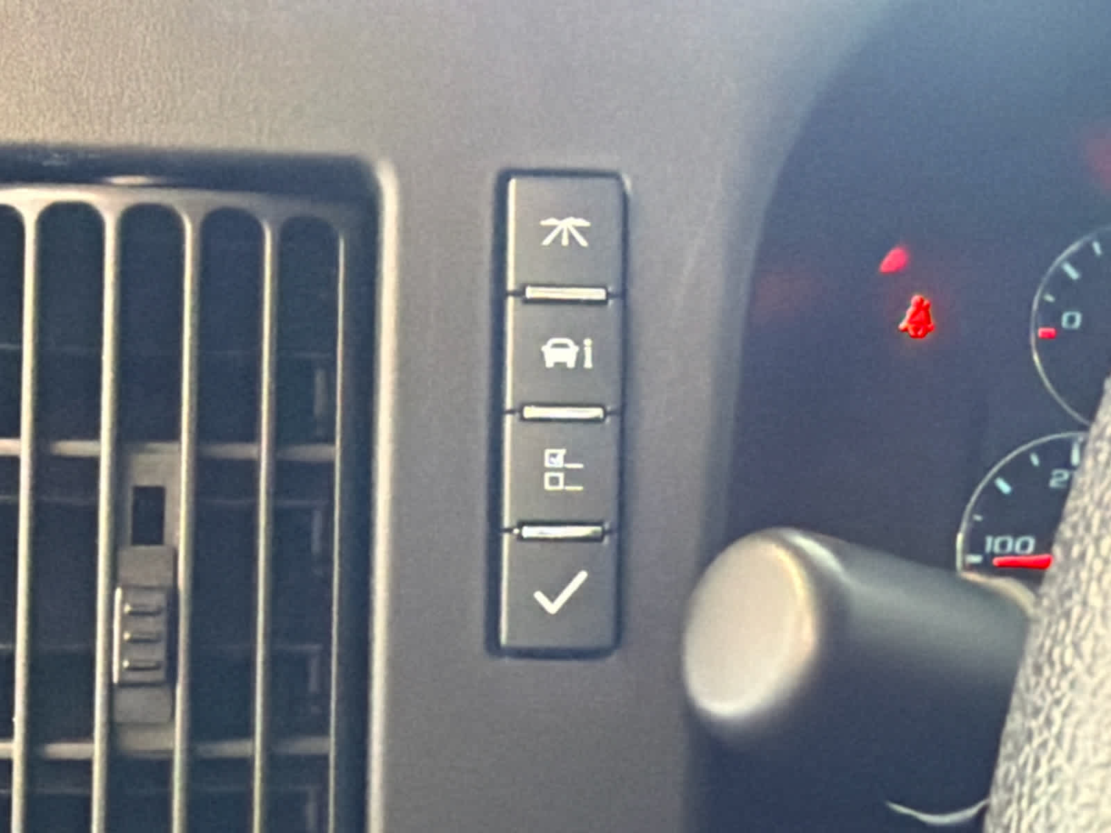 2023 Chevrolet Express Passenger 3500 1LS