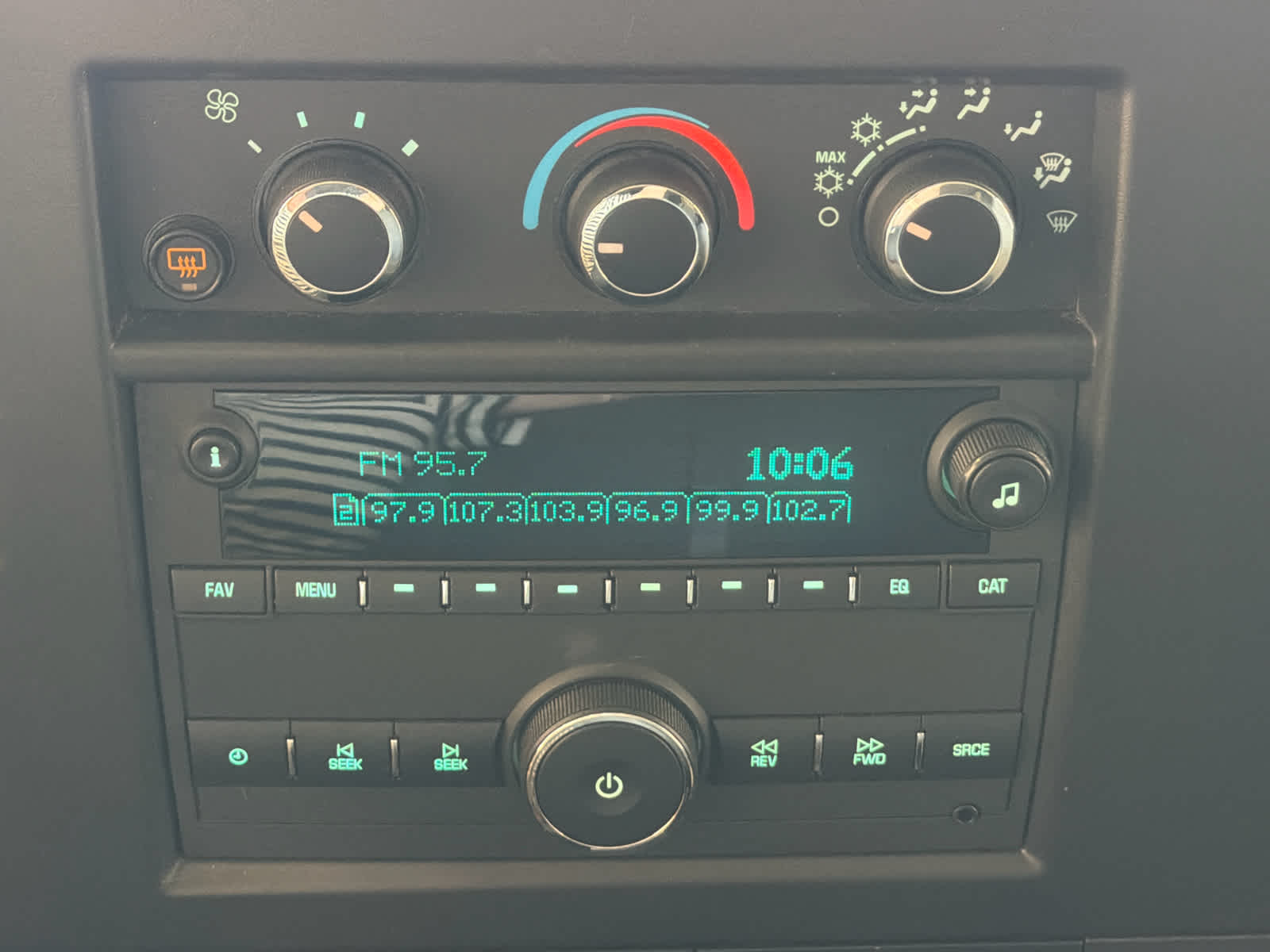 2023 Chevrolet Express Passenger 3500 1LS