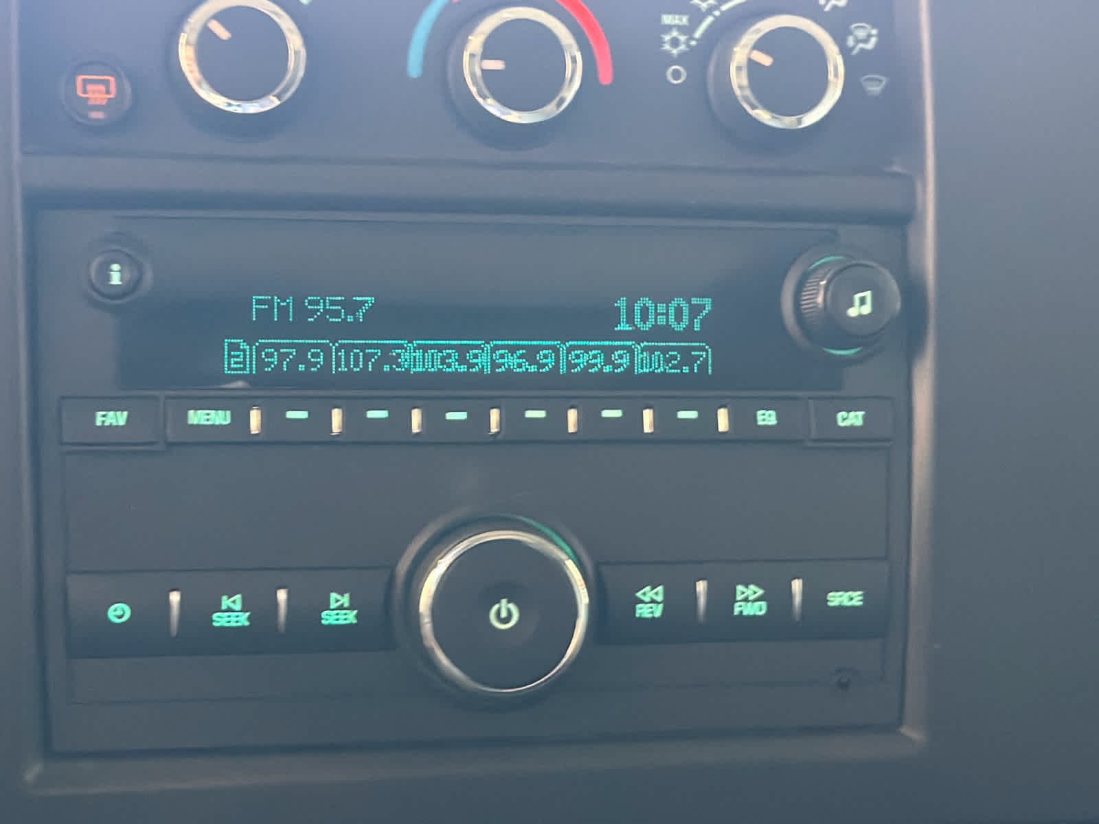 2023 Chevrolet Express Passenger 3500 1LS