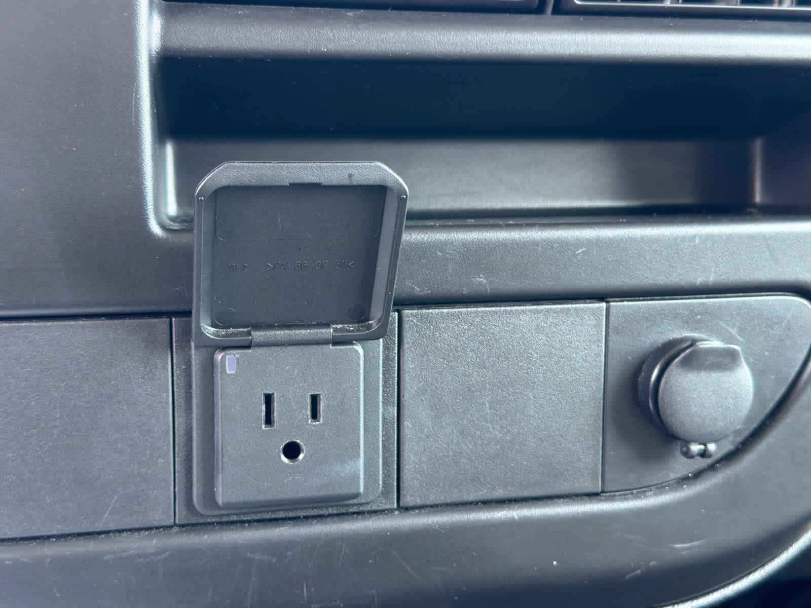 2023 Chevrolet Express Passenger 3500 1LS