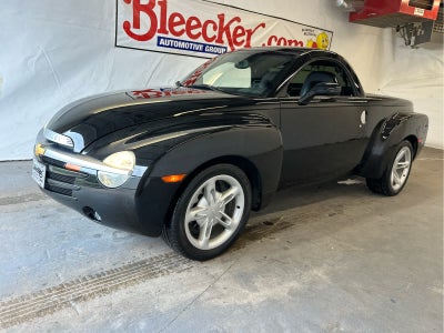 2004 Chevrolet SSR LS