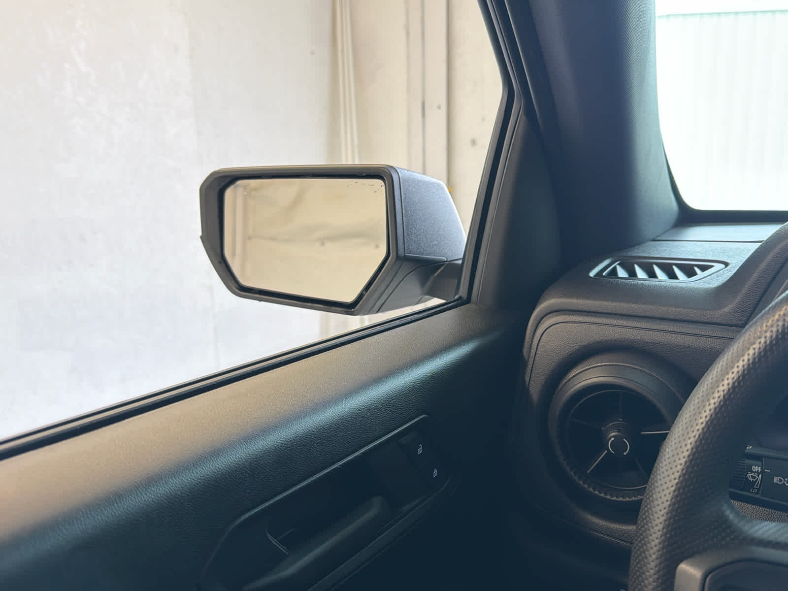 2024 Chevrolet Colorado WT