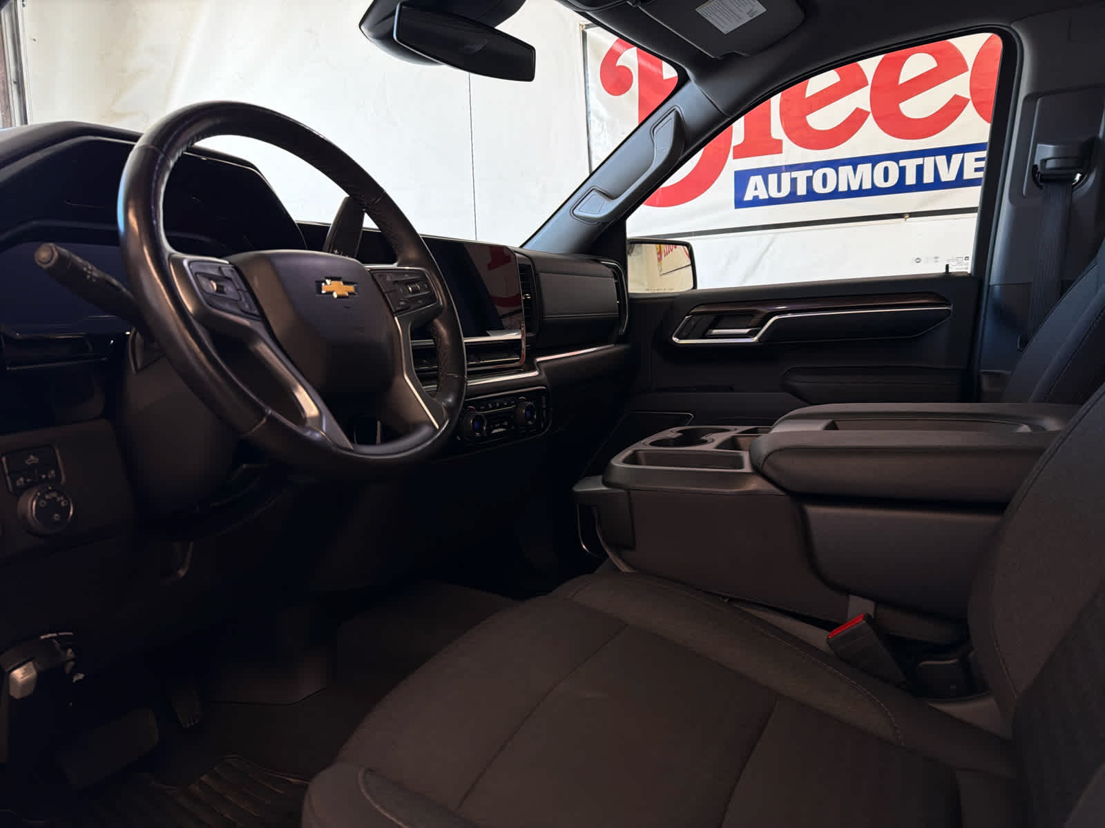 2022 Chevrolet Silverado 1500 LT (2FL)