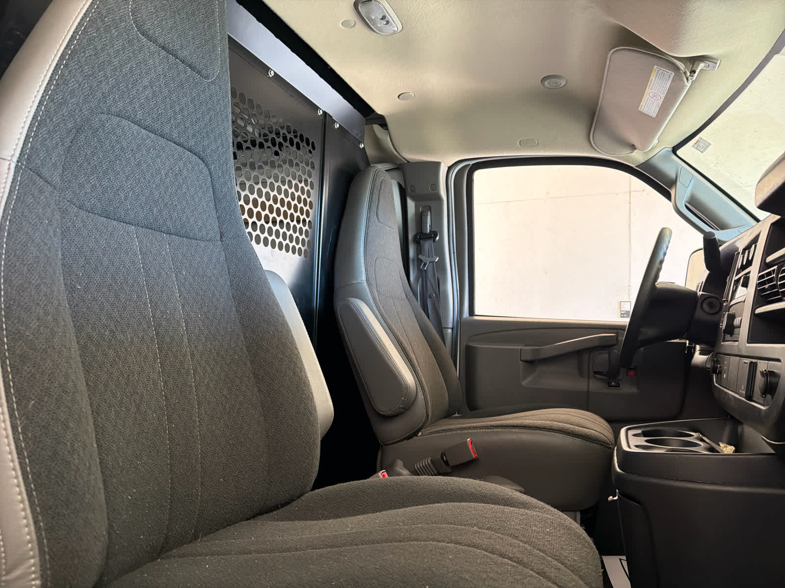 2024 Chevrolet Express Cargo 2500 WT