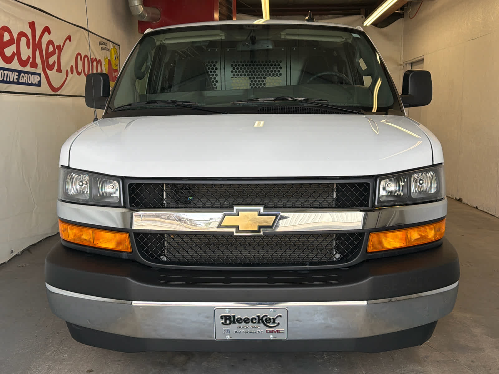 2024 Chevrolet Express Cargo 2500 WT