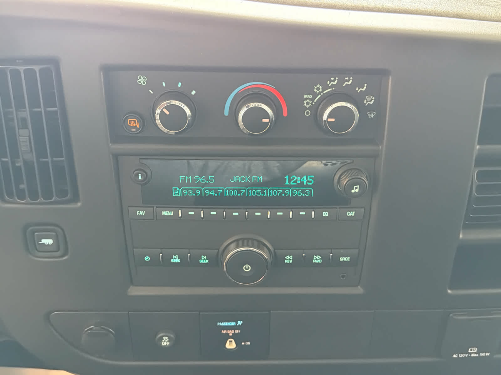 2024 Chevrolet Express Cargo 2500 WT