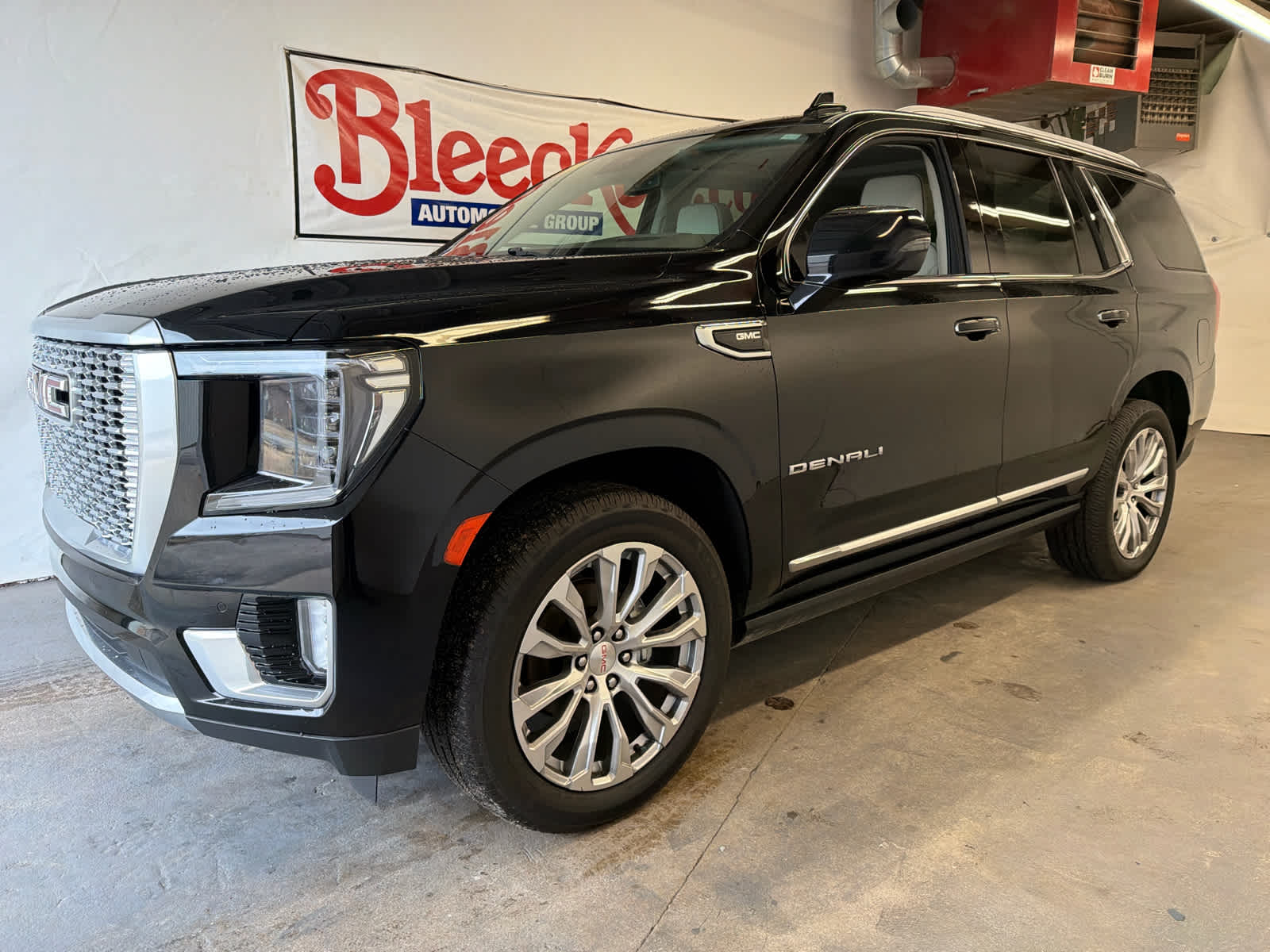 2023 GMC Yukon Denali