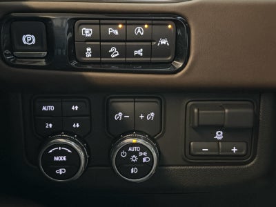 2025 GMC Yukon Denali Ultimate