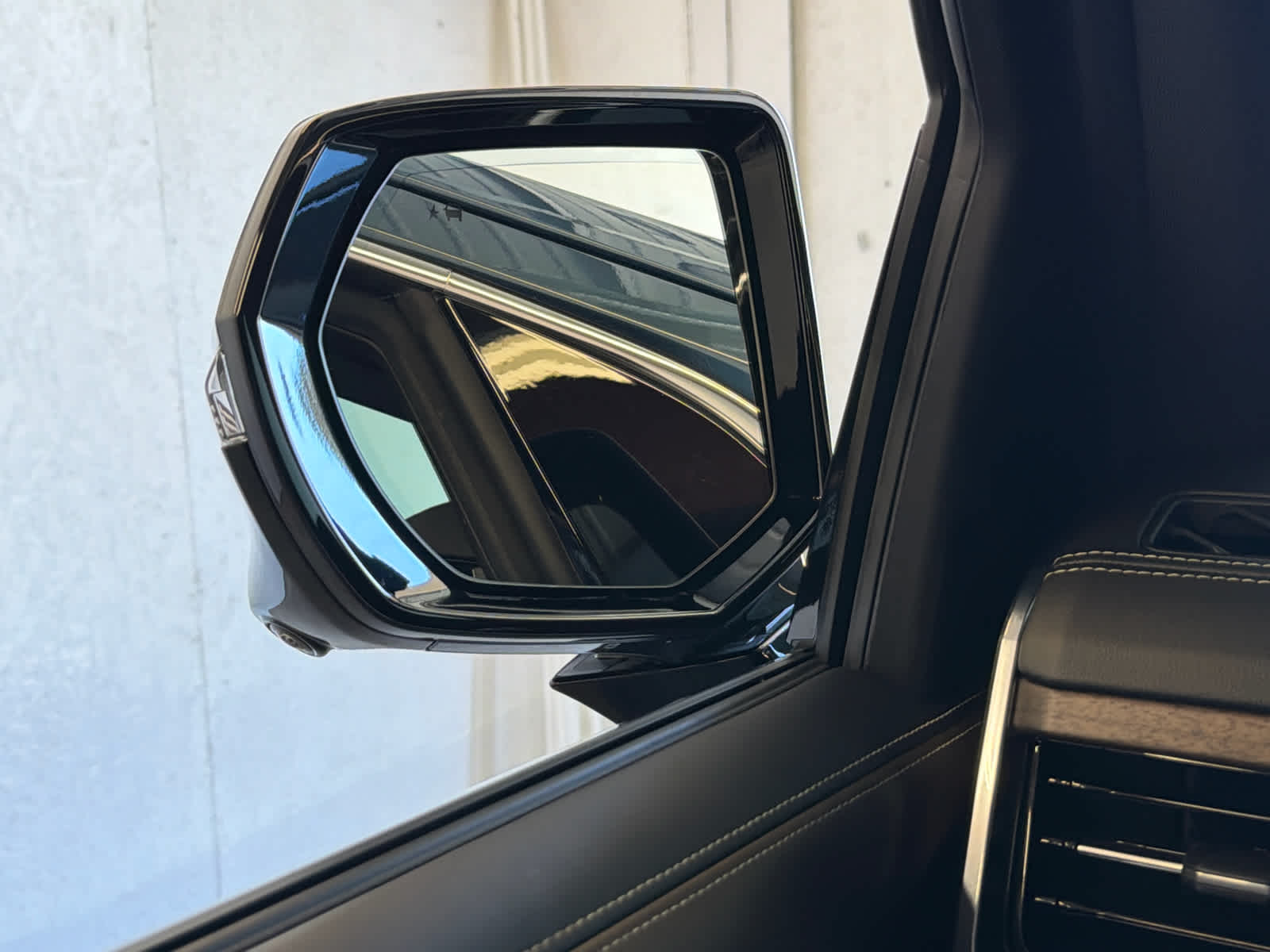 2025 GMC Yukon Denali Ultimate