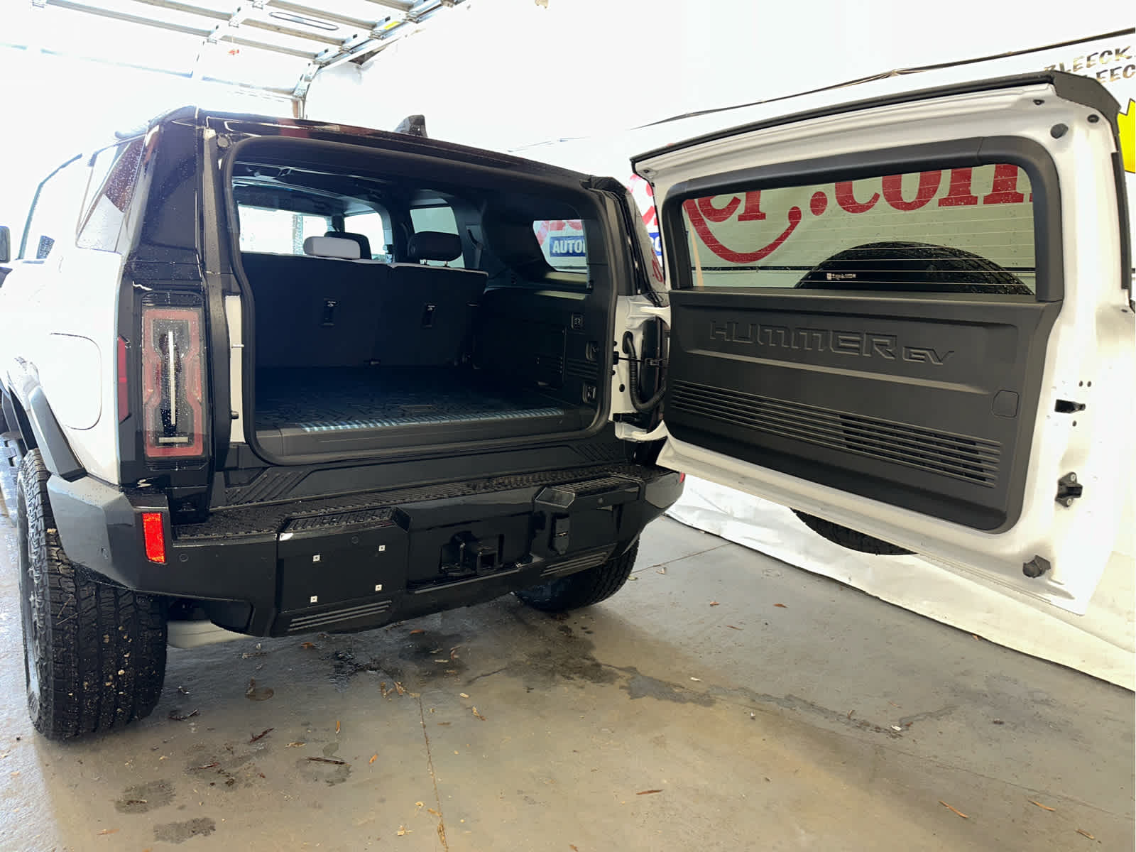 2025 GMC HUMMER EV SUV 2X