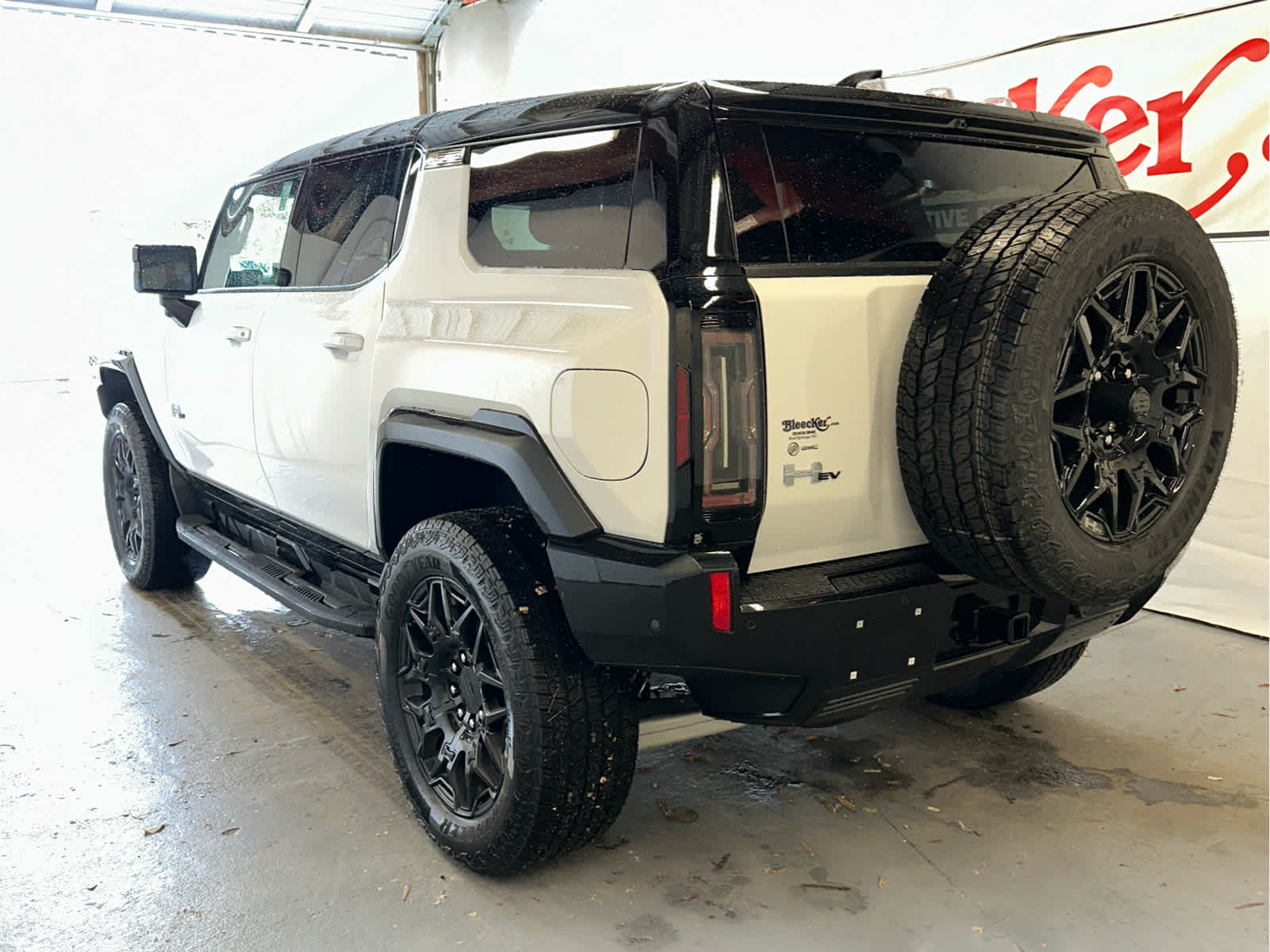 2025 GMC HUMMER EV SUV 2X