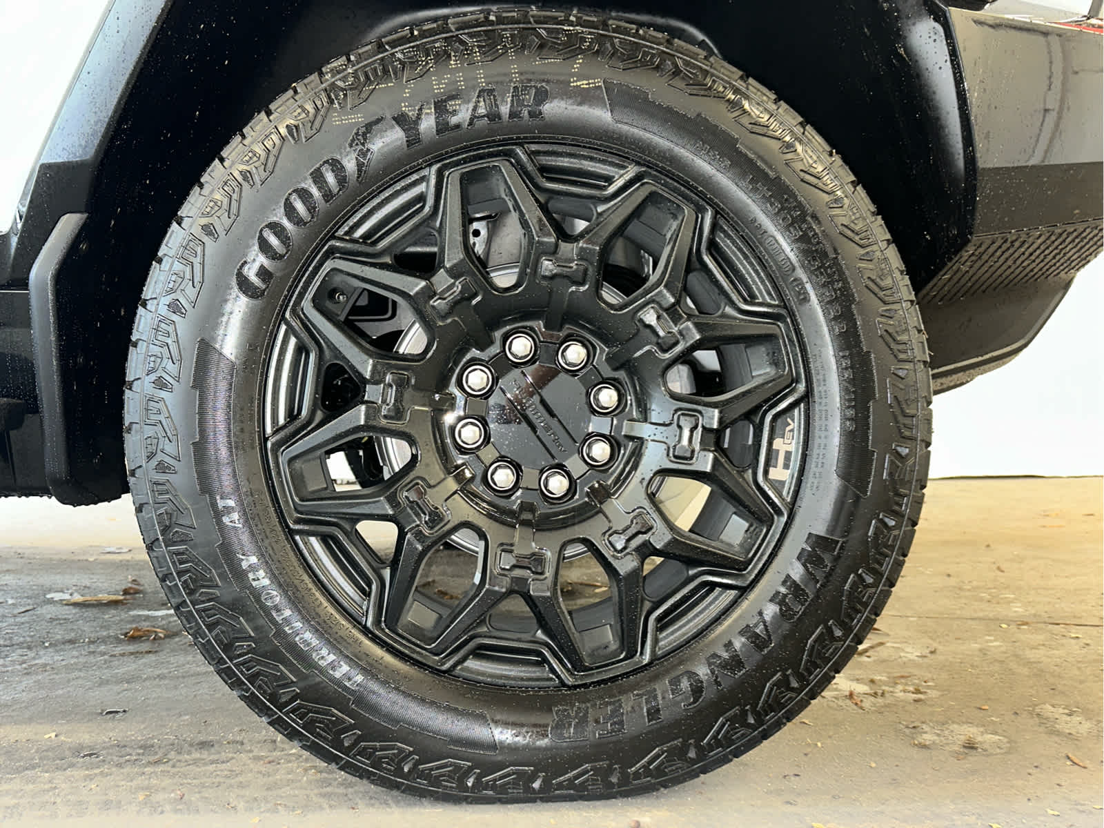 2025 GMC HUMMER EV SUV 2X