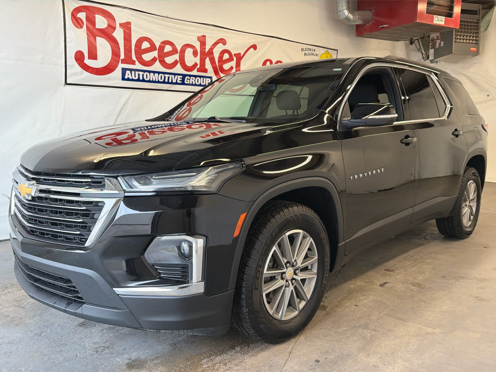 2022 Chevrolet Traverse LT Cloth