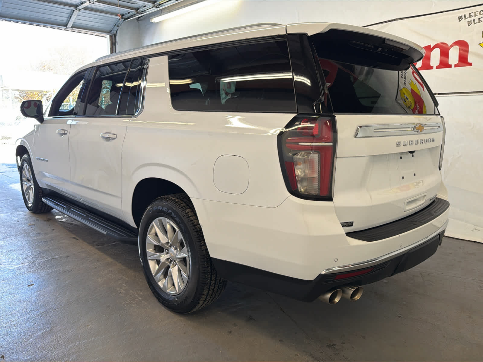 2023 Chevrolet Suburban Premier