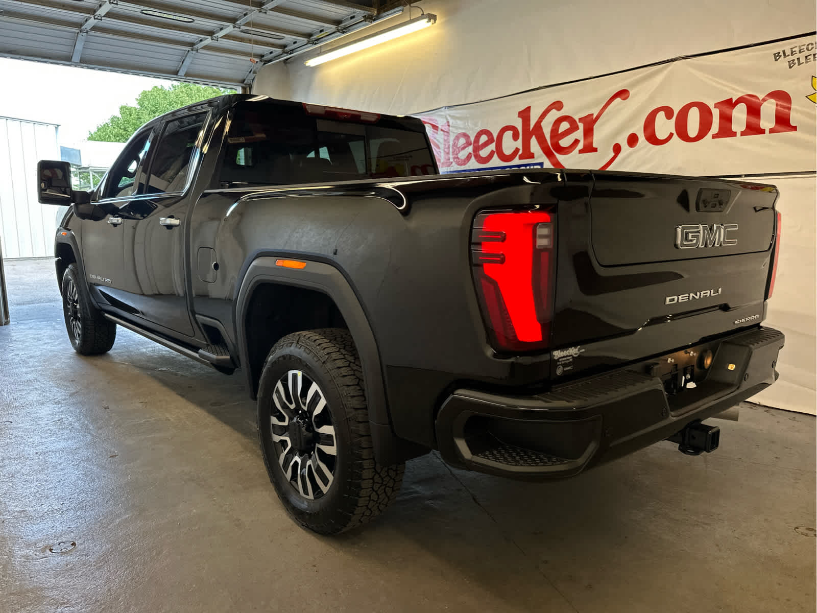 2025 GMC Sierra 2500 HD Denali Ultimate