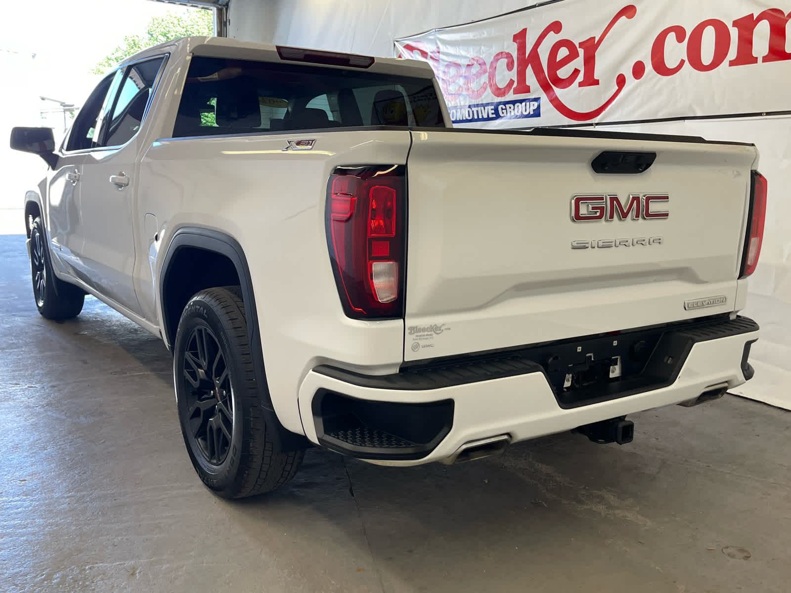 2023 GMC Sierra 1500 Elevation