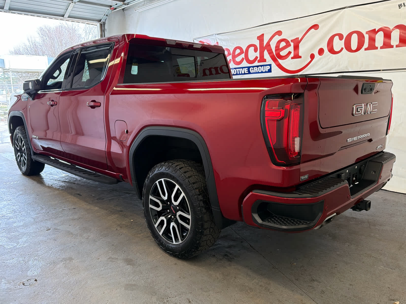 2024 GMC Sierra 1500 AT4