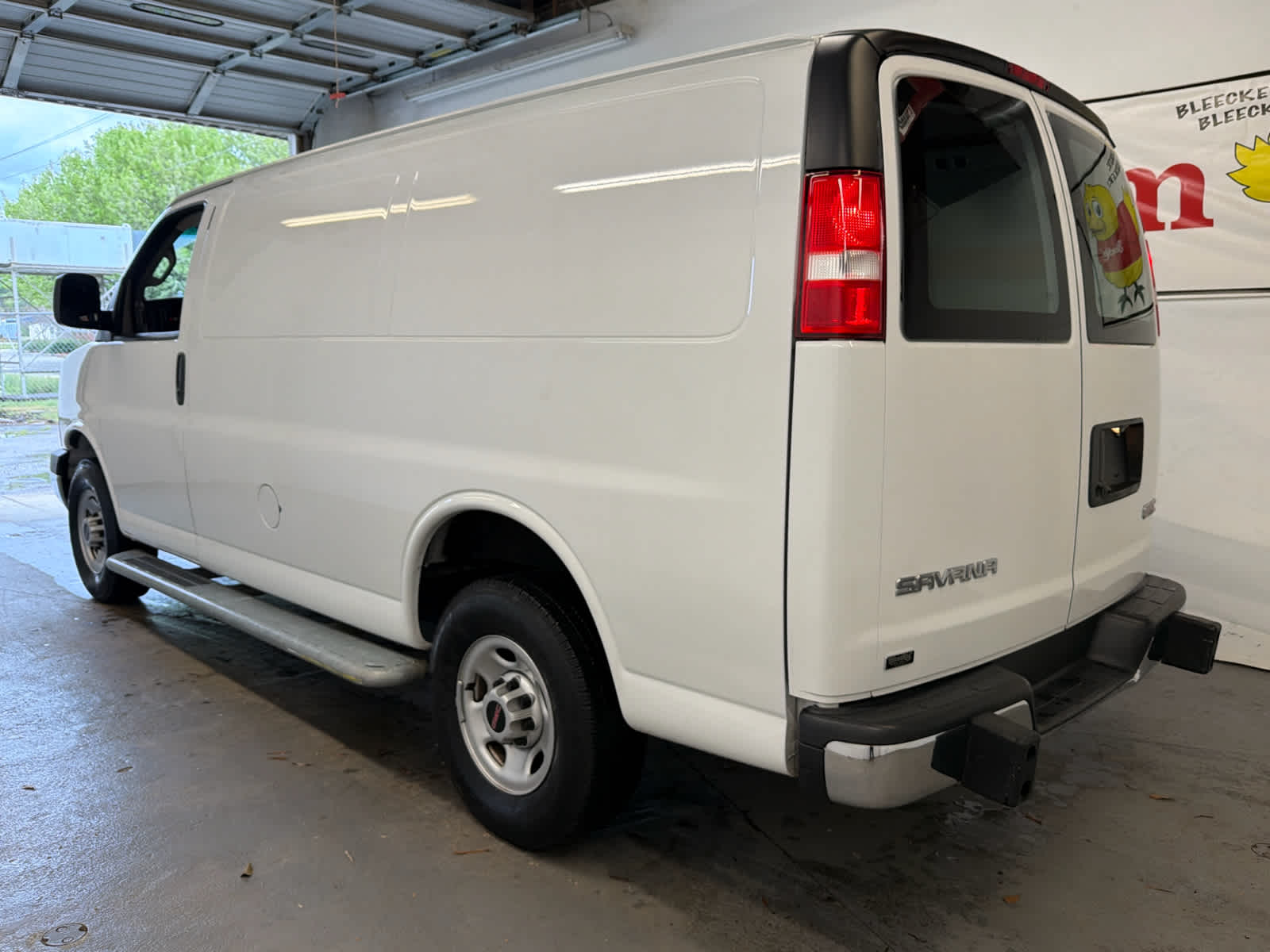 2024 GMC Savana Cargo 2500 Work Van
