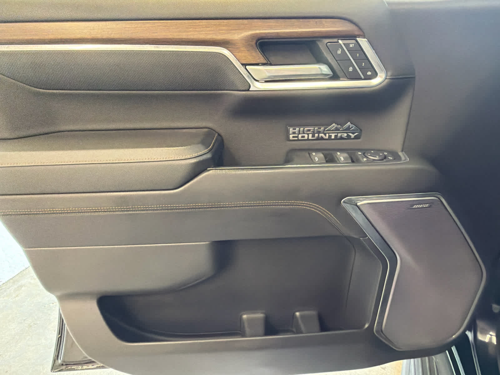 2023 Chevrolet Silverado 1500 High Country