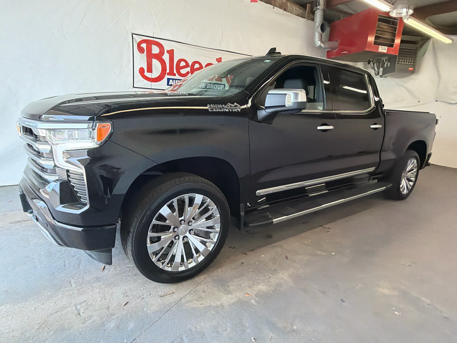 2023 Chevrolet Silverado 1500 High Country