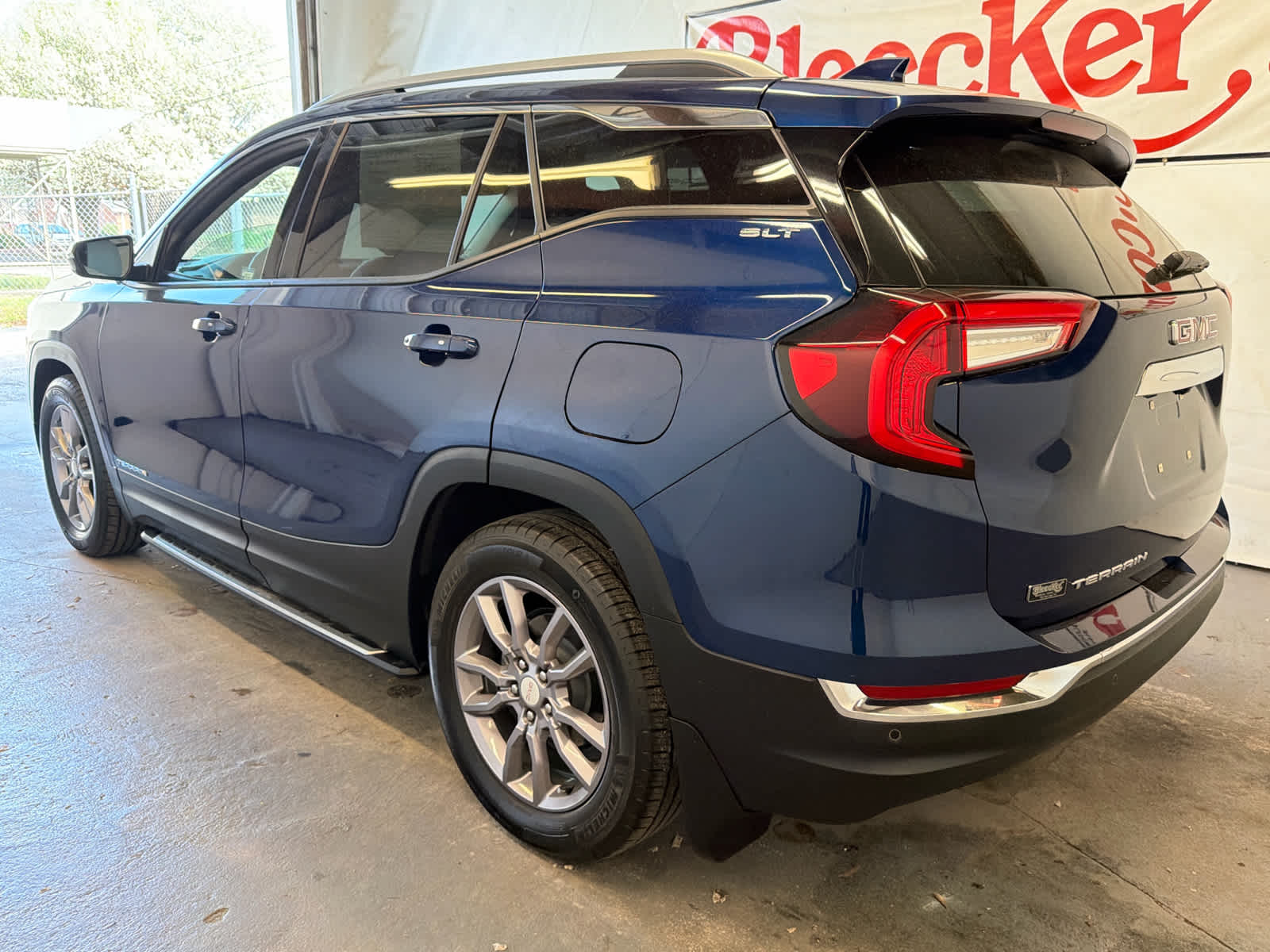 2023 GMC Terrain SLT