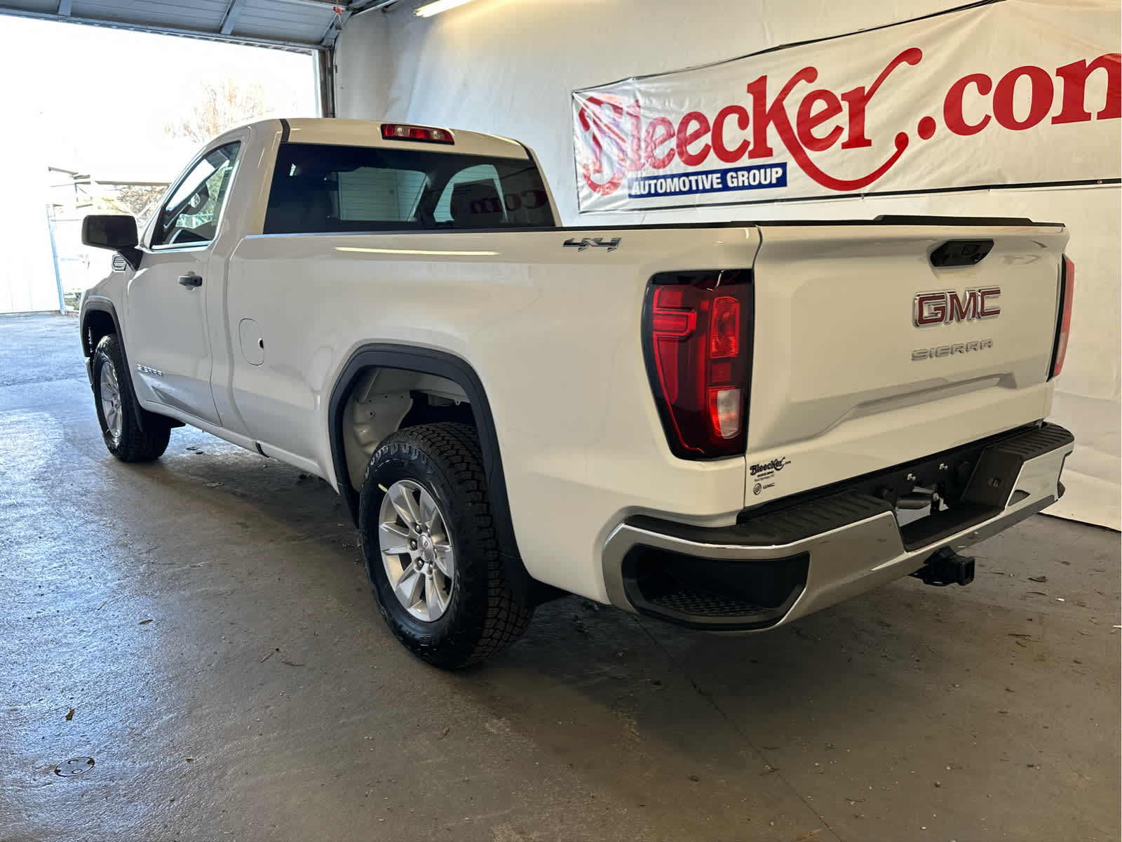 2025 GMC Sierra 1500 Pro