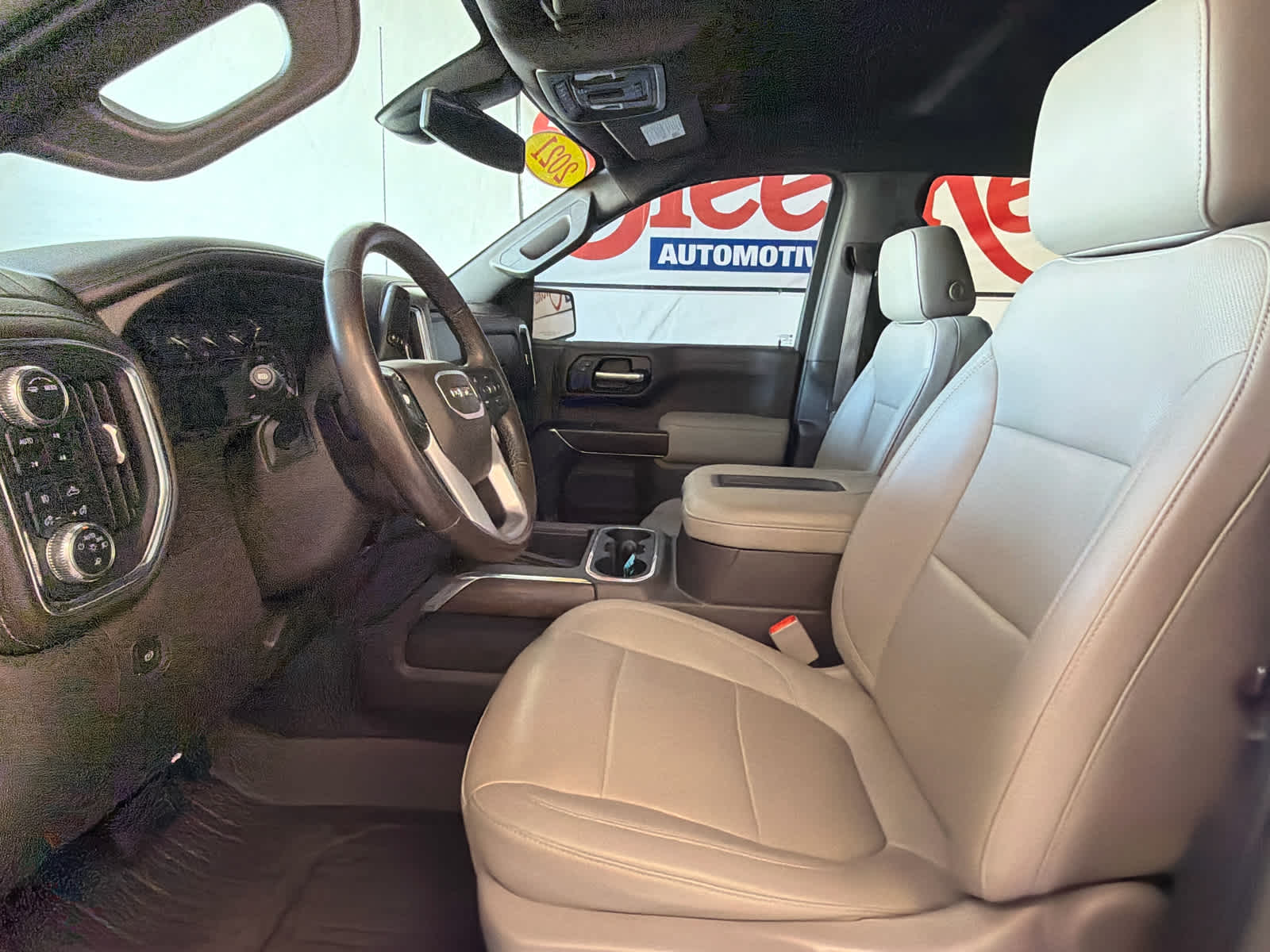 2021 GMC Sierra 1500 SLT