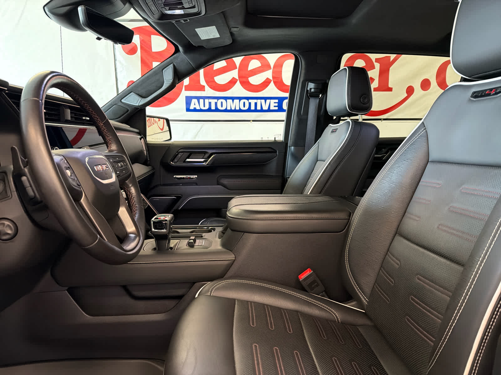 2023 GMC Sierra 1500 AT4X