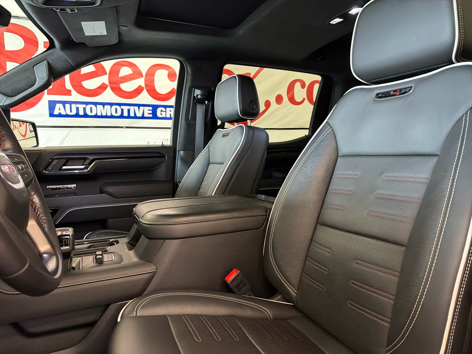 2023 GMC Sierra 1500 AT4X