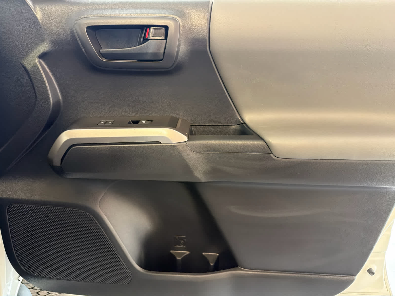 2023 Toyota Tacoma 2WD SR5