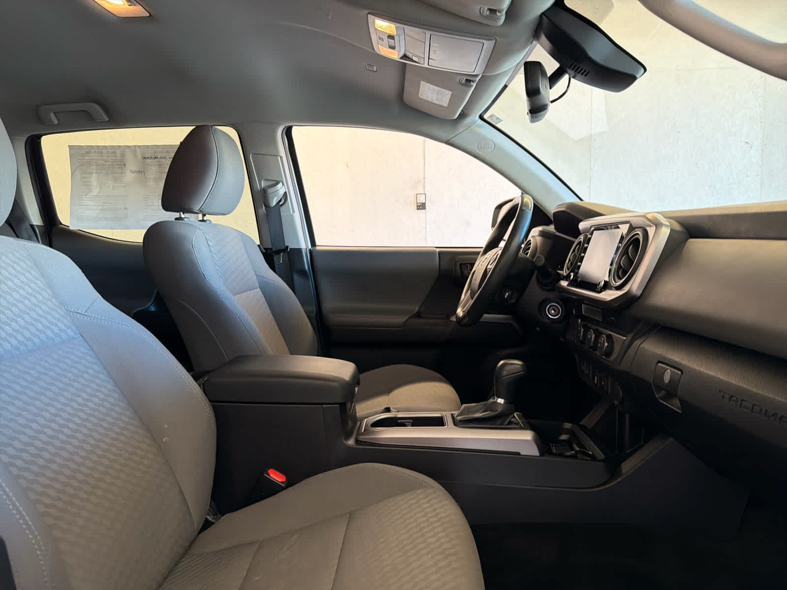 2022 Toyota Tacoma 2WD SR5