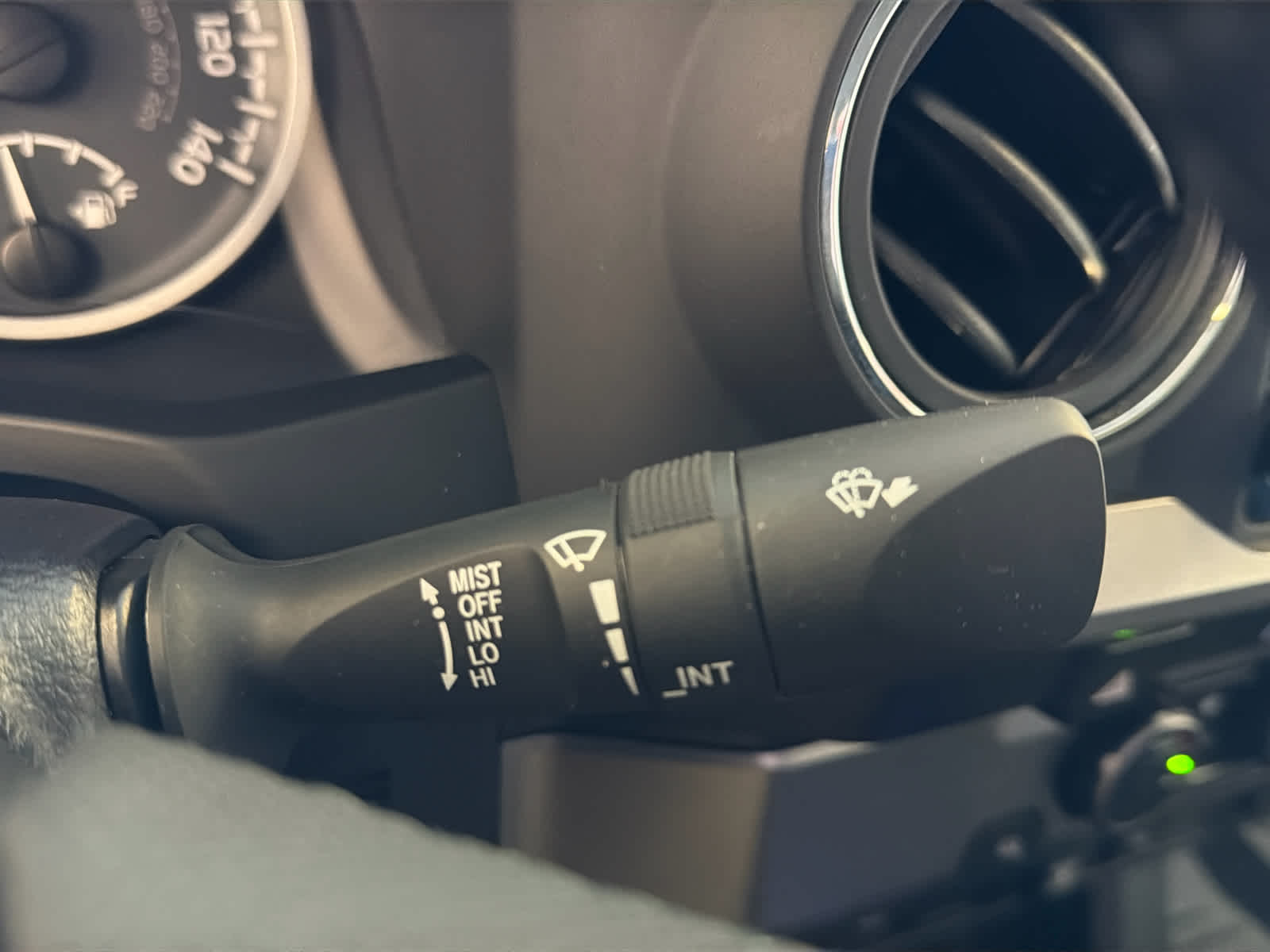 2022 Toyota Tacoma 2WD SR5