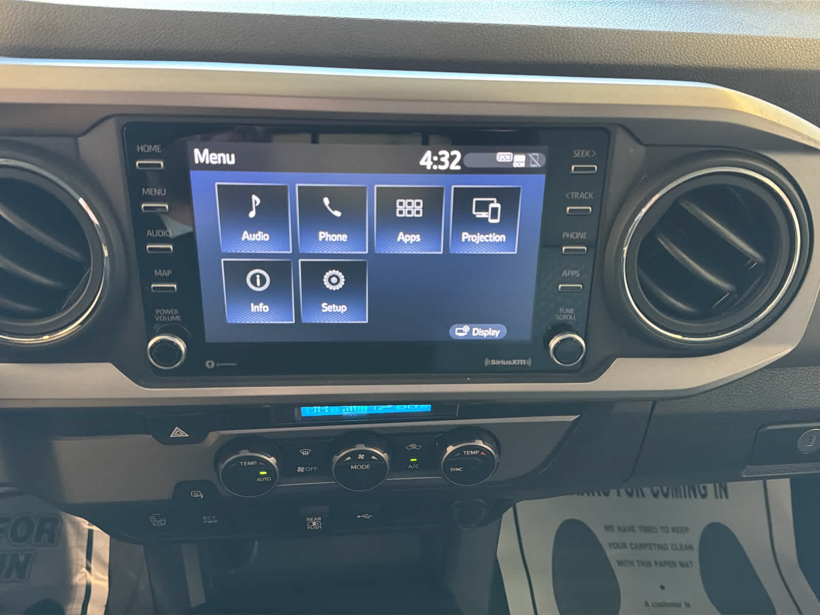 2022 Toyota Tacoma 2WD SR5