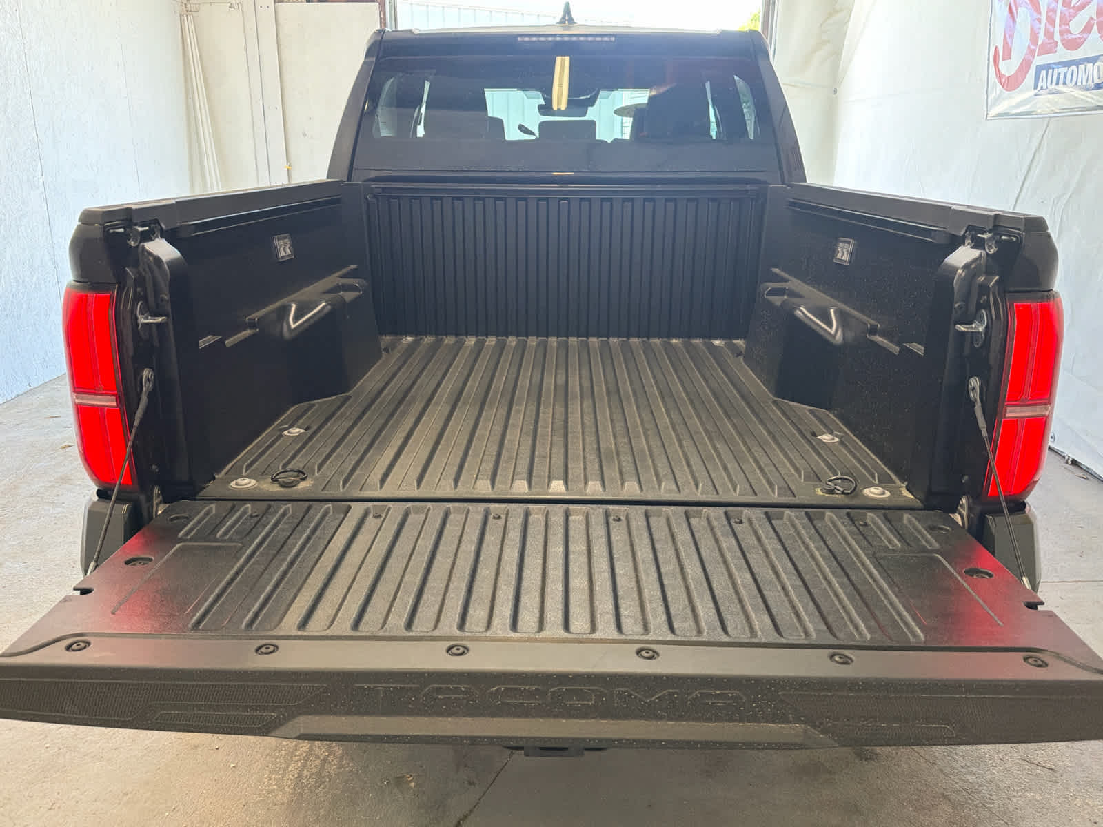 2025 Toyota Tacoma 2WD SR5