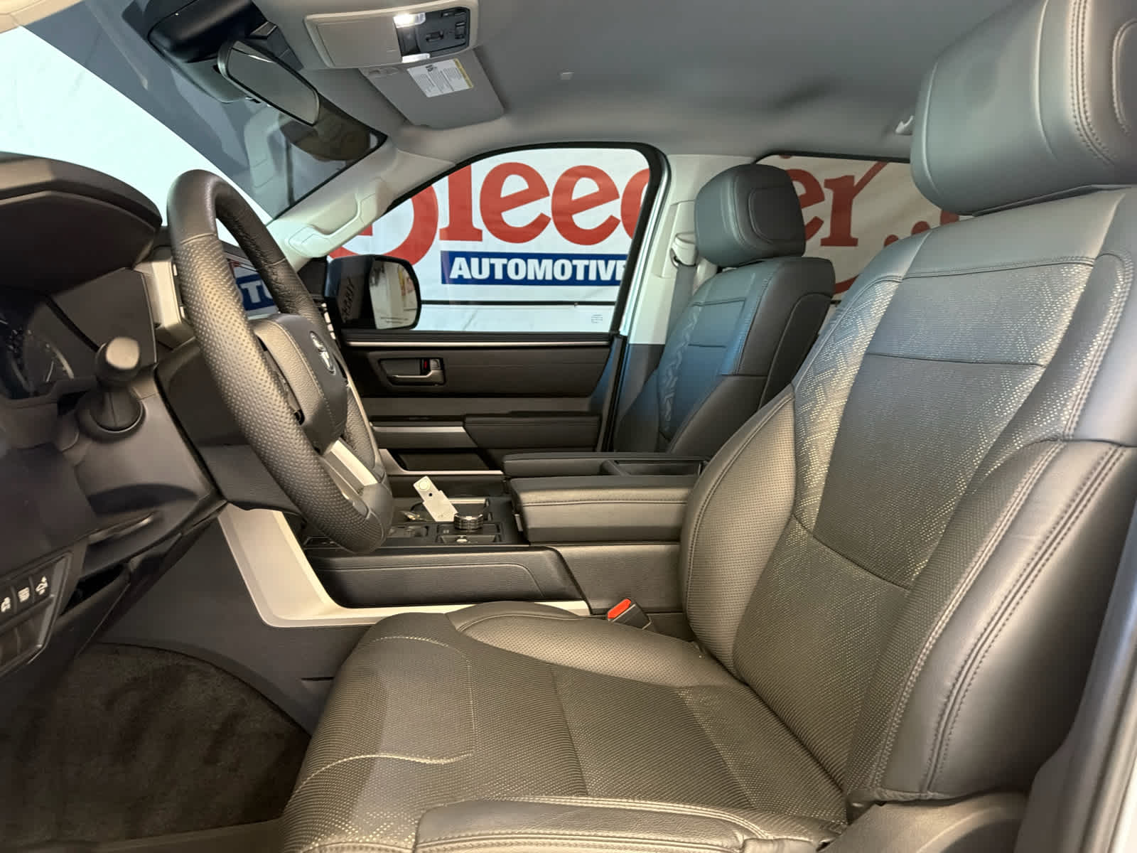 2024 Toyota Tundra 4WD SR5