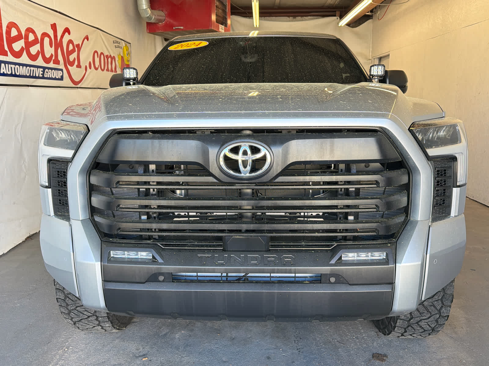 2024 Toyota Tundra 4WD SR5