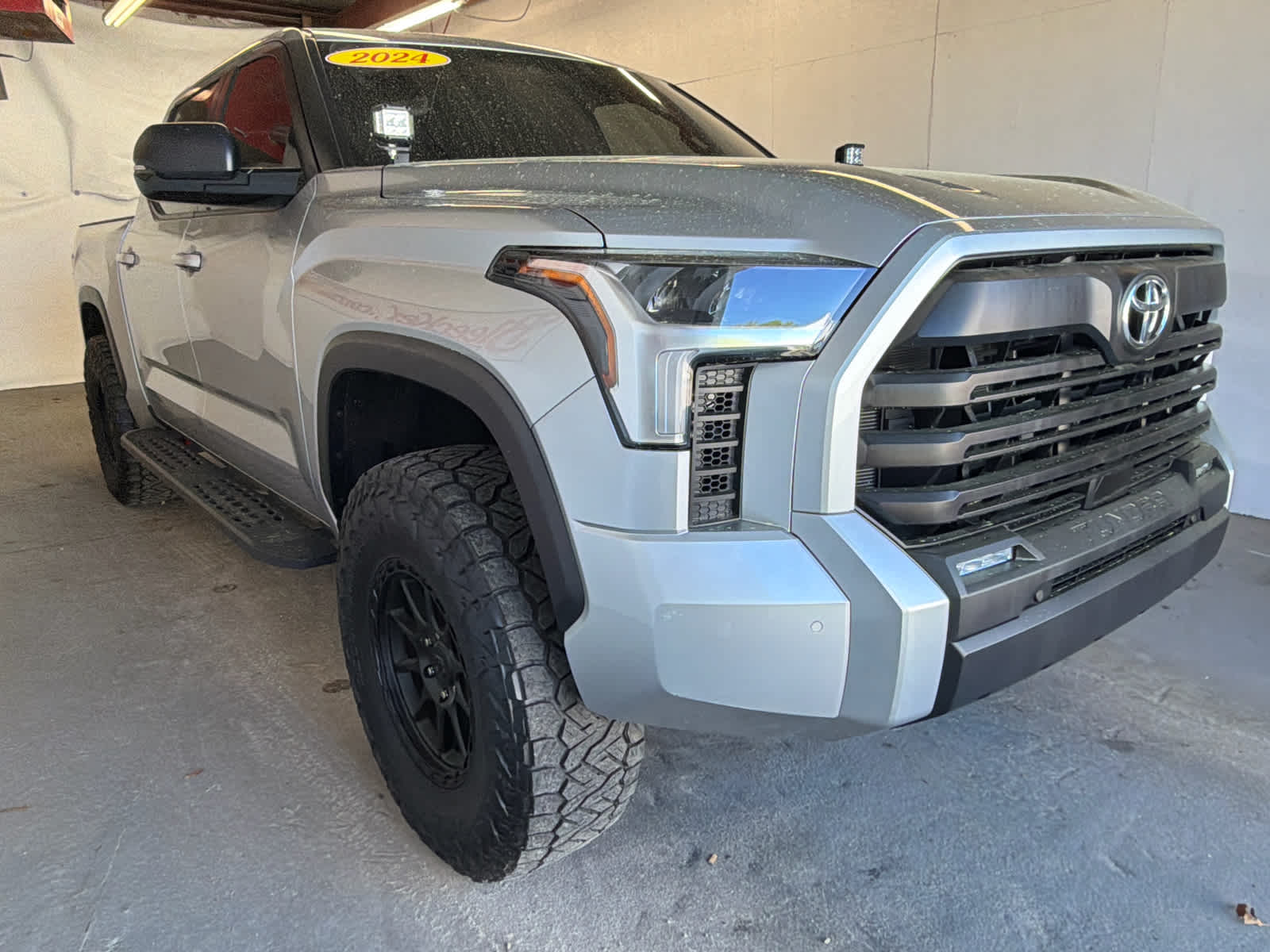 2024 Toyota Tundra 4WD SR5