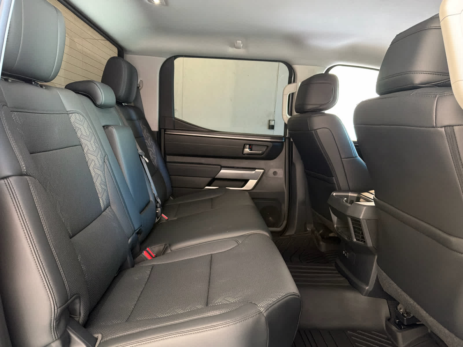 2024 Toyota Tundra 4WD SR5