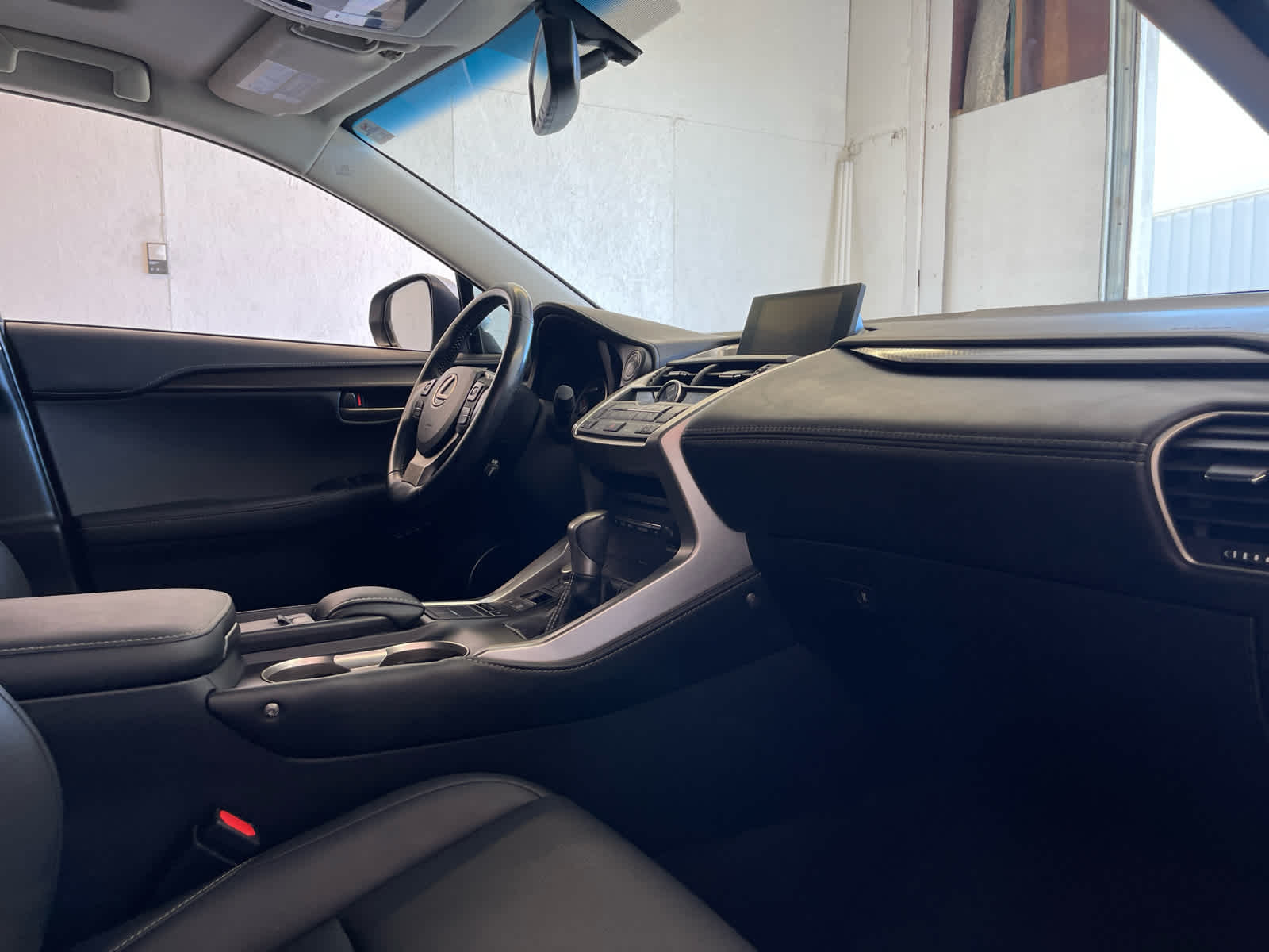 2016 Lexus NX 200t FWD 4dr