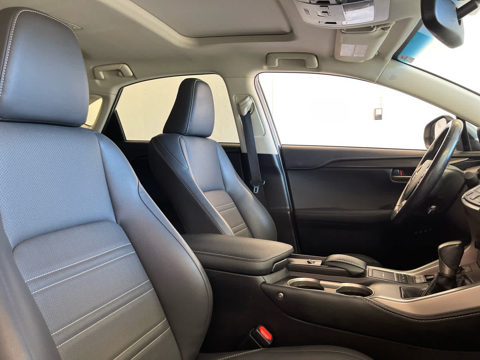 2016 Lexus NX 200t FWD 4dr