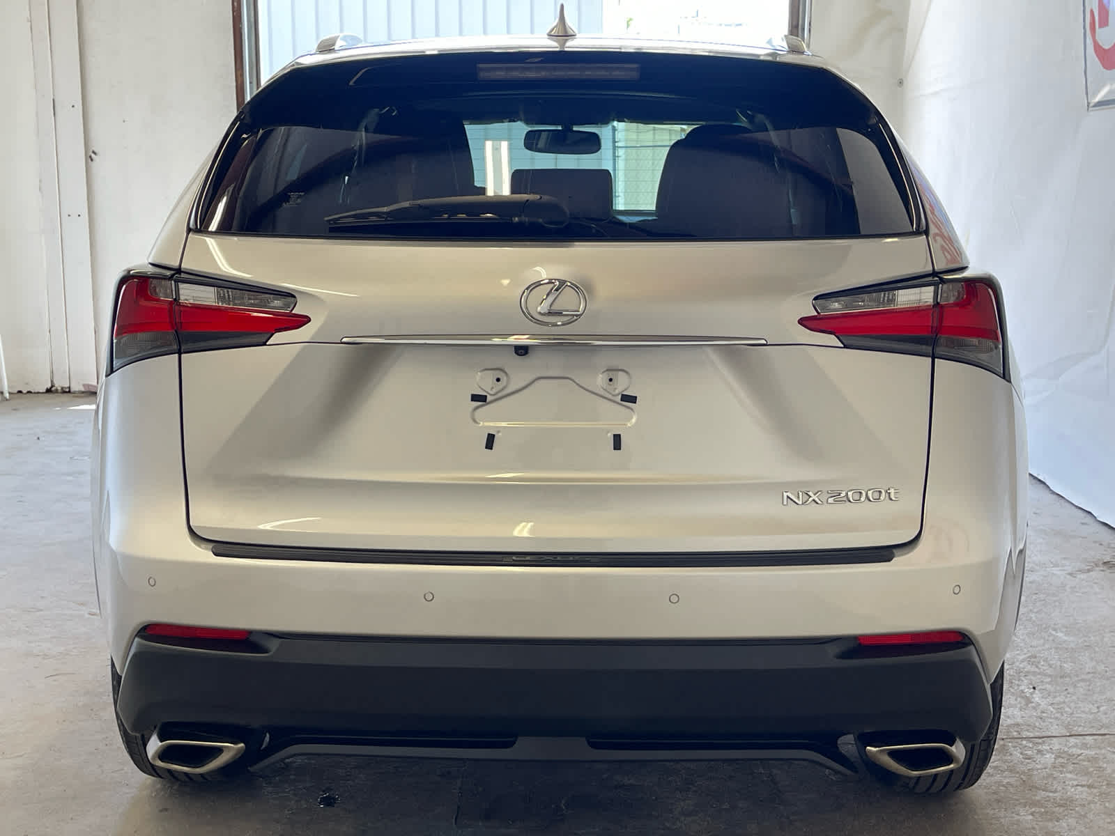 2016 Lexus NX 200t FWD 4dr