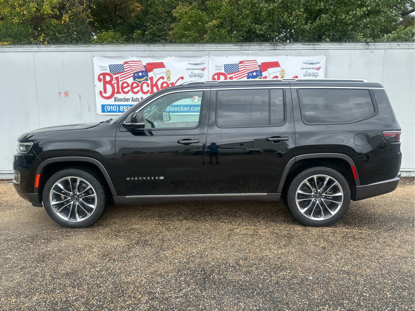 2022 Jeep Wagoneer Series III