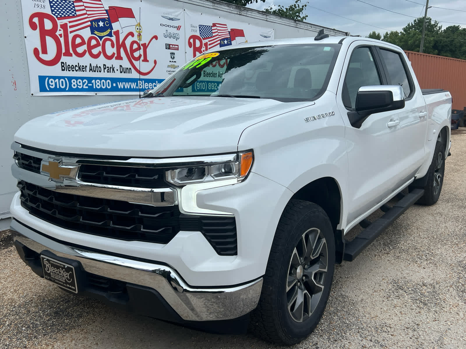 2022 Chevrolet Silverado 1500 LT (2FL)