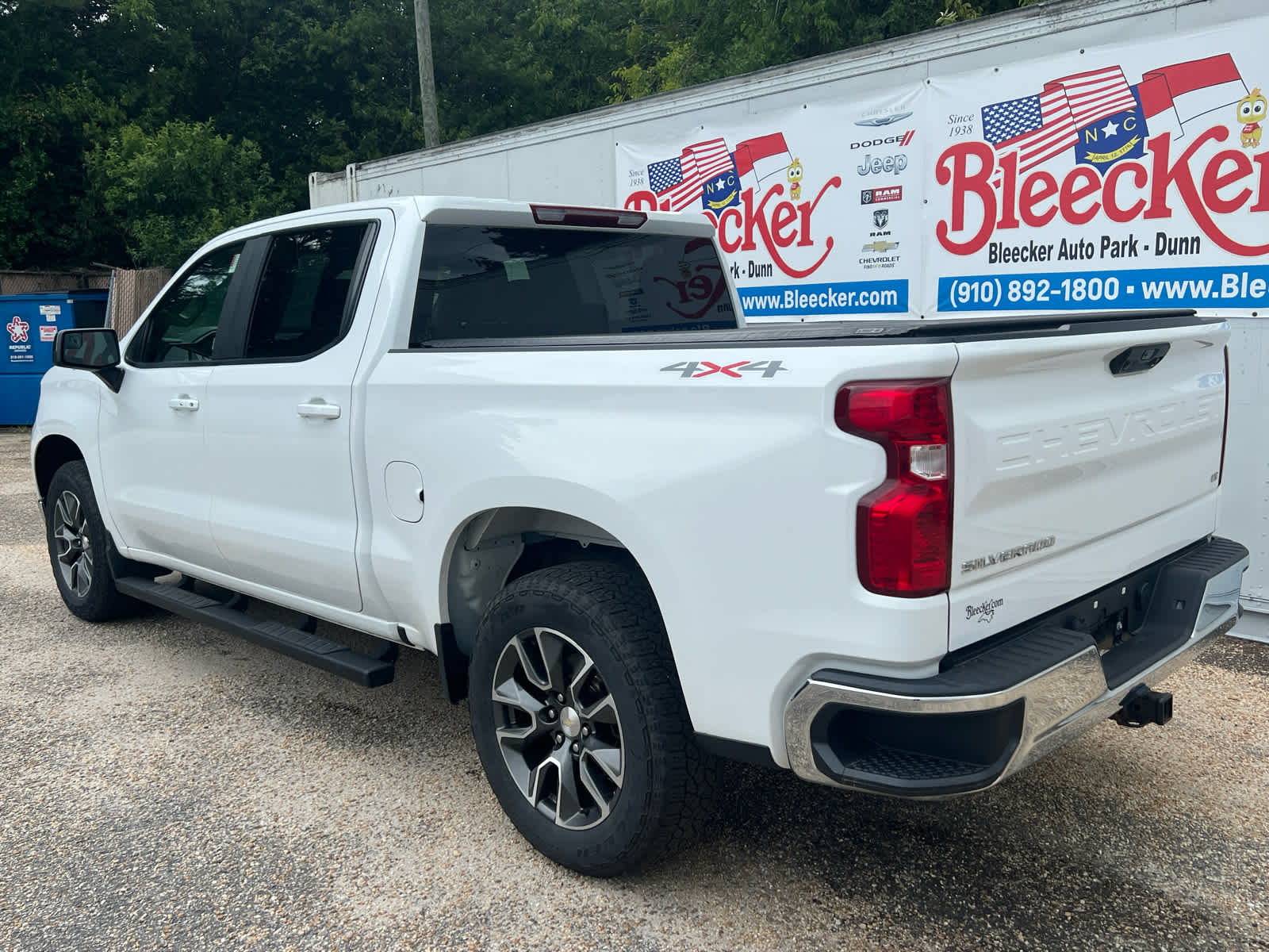 2022 Chevrolet Silverado 1500 LT (2FL)